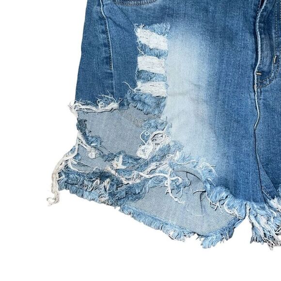 FASHION NOVA Light Wash Distresses Jeans Size 13 - Picture 3 of 8